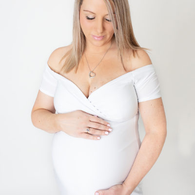 Maternity photoshoot. Mum-to-be and bump. Photographer Cheryl Catton at home studio in Woking.